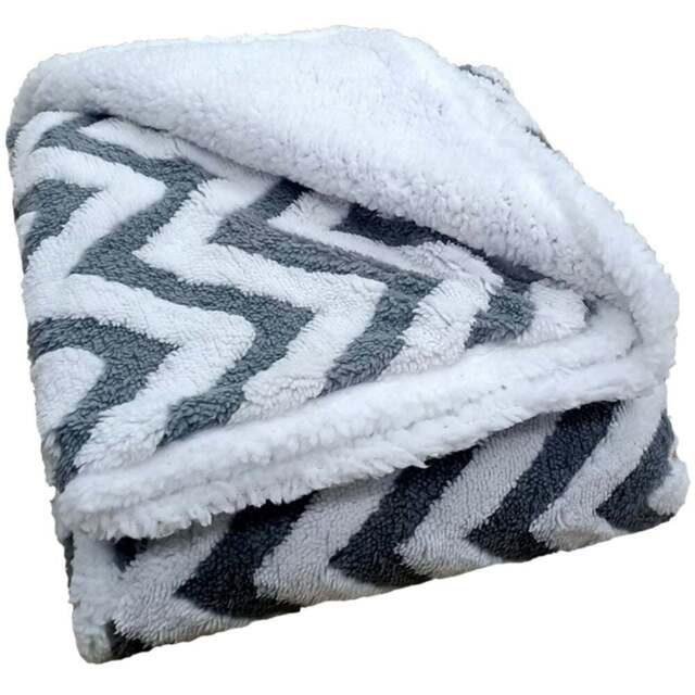 Velosso Grey Chevron Sherpa Throw 100 x 150cm - Wilko - image 1