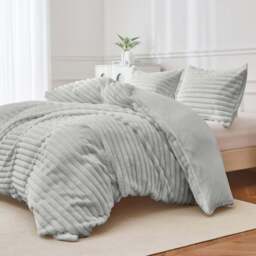 Groundlevel King Size Grey Stripe Super Soft Luxury Faux Fur Duvet - Wilko - thumbnail 3