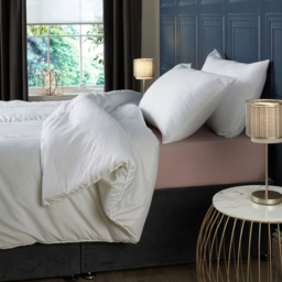 Downland Superbounce Single Duvet 10.5 Tog - White - Wilko - thumbnail 4