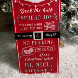 Samuel Alexander Red Metal Santas Rules Sign Board 68cm - Size: 68 x 25 x 25cm - Wilko - thumbnail 7