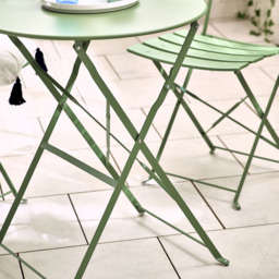 Furniturebox Cruz Green Metal 2 Seater Outdoor Bistro Set - Wilko - thumbnail 7