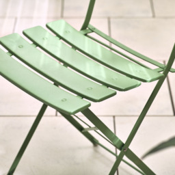 Furniturebox Cruz Green Metal 2 Seater Outdoor Bistro Set - Wilko - thumbnail 6