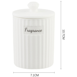 H&O Direct Gardenia Ceramic Soy Wax Scented Candle with Wood Wick - Size: 10.7 x 7.1 x 7.1cm - White - Wilko - thumbnail 5