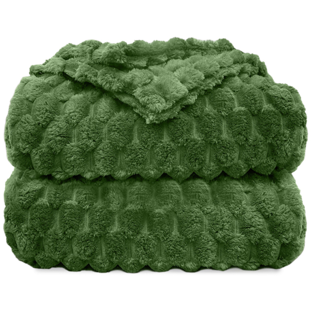 Velosso Olive Chunky Popcorn Throw 150 x 200cm - Size: 200 x 150 x 1cm - Wilko - image 1