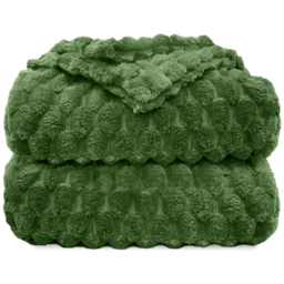 Velosso Olive Chunky Popcorn Throw 150 x 200cm - Size: 200 x 150 x 1cm - Wilko
