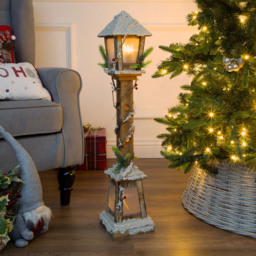 The Christmas Workshop LED Snow Tipped Wood Lamp Post 85cm - Wilko - thumbnail 6