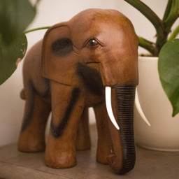 Marco Paul Large Wood Effect Elephant Garden Ornament - Size: 47 x 20 x 10cm - Brown - Wilko - thumbnail 3