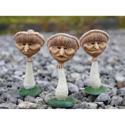 Marco Paul 3 Piece Miniature Mushroom Faces Garden Ornament - Size: 44 x 27 x 31.5cm - White - Wilko - thumbnail 3