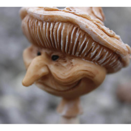Marco Paul 3 Piece Miniature Mushroom Faces Garden Ornament - Size: 44 x 27 x 31.5cm - White - Wilko - thumbnail 7