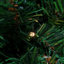 Samuel Alexander Warm White LED Pre Lit Christmas Wreath Green 60cm - Size: 38 x 60 x 38cm - Wilko - thumbnail 5