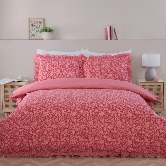Isla Floral Duvet Set - Pink/Superking - Size: Super King - Divante - Wilko - image 1