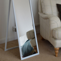 Harbour Housewares White Round Full Length Mirror 137 x 35.5cm - Size: 137 x 35.5 x 45.5cm - Wilko - thumbnail 5