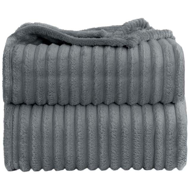 Velosso Bellissima Silver Plush Throw 305 x 305cm - Size: 305 x 305 x 1cm - Wilko - image 1