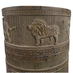 Leaf Jungle Brown Lion Elephant Embossed Composite Planter with Legs 29 x 43cm - Size: 55 x 29 x 29cm - Wilko - thumbnail 4