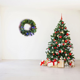 Shatchi LED Alaskan Pine Christmas Wreath Green 55cm - Size: 15 x 12 x 15cm - Wilko - thumbnail 3