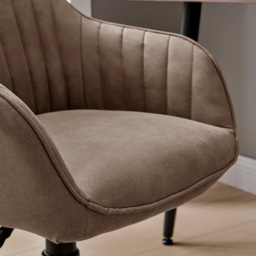 Furniturebox Brooker Brown Faux Leather Office Chair - Size: 61 x 57 x 61cm - Wilko - thumbnail 4