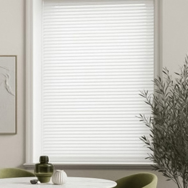 New Edge Blinds PVC Venetian Blind White 155cm - Size: W 155 x D 152cm - Wilko - image 1