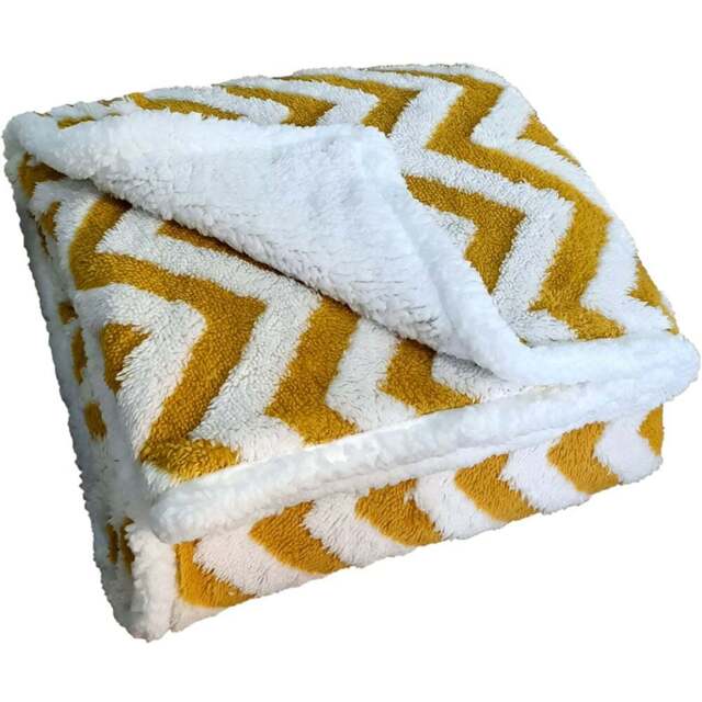 Velosso Ochre Chevron Sherpa Throw 150 x 200cm - Wilko - image 1