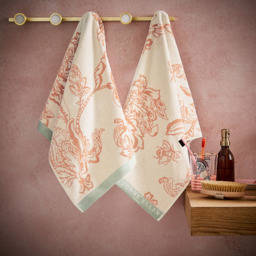 Yvonne Ellen Cotton Vintage Rose Signature Floral Hand Towel - Size: 90 x 50 x 1cm - Wilko - thumbnail 3