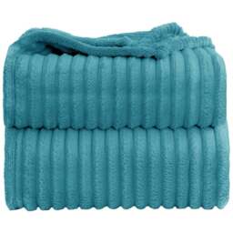 Velosso Bellissima Teal Plush Throw 305 x 305cm - Size: 305 x 305 x 1cm - Wilko