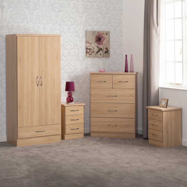 Seconique Nevada Sonoma Oak Effect 4 Piece Bedroom Furniture Set - Size: 2 Door - Brown - Wilko - image 1