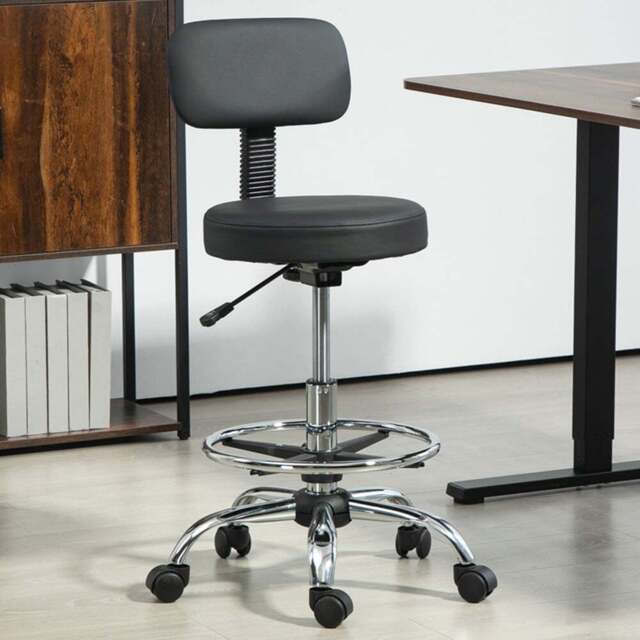 Portland Black Faux Leather Adjustable Swivel Office Chair - Size: 92 x 52 x 52cm - Wilko - image 1