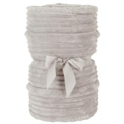 Brooklyn Plush Ribbed Throw - Silver - Wilko