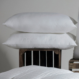 Serene Hotel Filled Pillow 50 x 75cm - Size: Single - White - Wilko - thumbnail 3