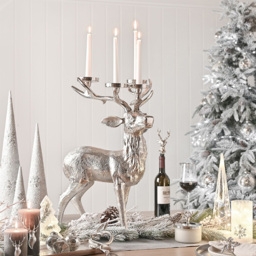The Christmas Gift Co Snowy Christmas Garland with Pinecones 165cm - Size: 165.1 x 10 x 27cm - Green - The Christmas Gift Co. - Wilko - thumbnail 3