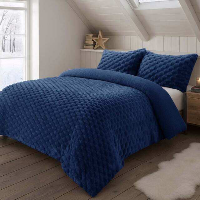 Velosso Super King Size Navy Chunky Popcorn Duvet Set - Wilko - image 1