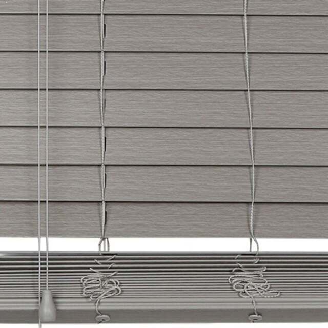 Ashwood Venetian Blind Grey Oak 90cm - Size: W 90 x D 160cm - Wilko - image 1