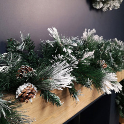 Samuel Alexander Snow Flocked Christmas Garland with Pine Cones and Mixed Needles 270cm - Size: 9ft - Green - Wilko - thumbnail 6