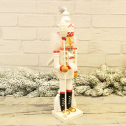 St Helens White and Red Christmas Nutcracker with Staff - Size: 9 x 11 x 40cm - Multi - Wilko - thumbnail 5