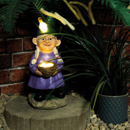 St Helens Female Gnome With Egg Basket - Size: 2.1x1.88x3.12cm - Purple - Wilko - thumbnail 3