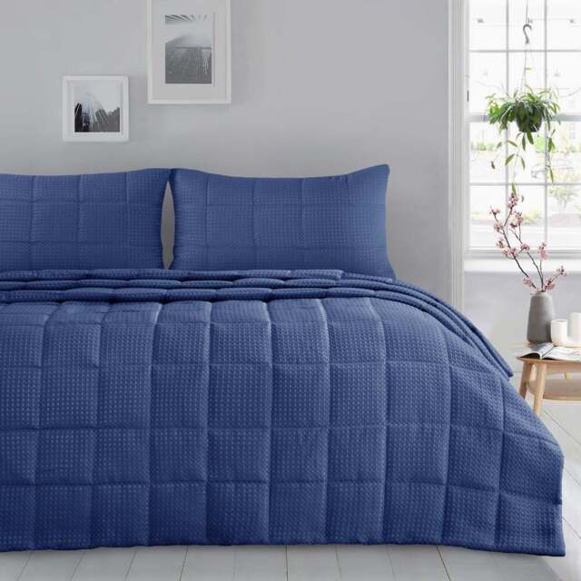 Velosso Waffle Navy Weave Bedspread Set 235 x 235cm - Size: King - Blue - Wilko - image 1