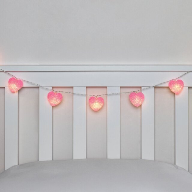 20 LED Ombre Heart String Light - Pink - Wilko - image 1