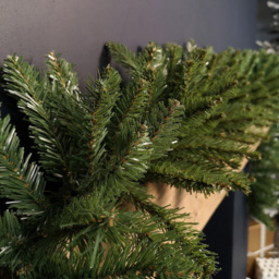 Samuel Alexander Plain Christmas Garland Green 270cm - Wilko - thumbnail 6