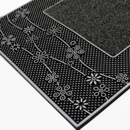 JVL Daisy Silver PVC Pin Doormat 45 x 75cm - JVL Homewares - Wilko - thumbnail 4