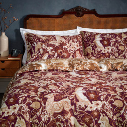 Paoletti Harewood Double Ruby Duvet Set - Red - Wilko - thumbnail 3