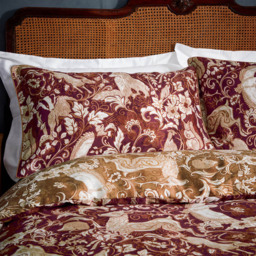 Paoletti Harewood Double Ruby Duvet Set - Red - Wilko - thumbnail 4