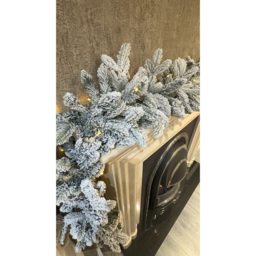 Festive Christmas Green Snow Flocked Warm White LED Christmas Garland 270cm - Size: 270 x 30 x 30cm - Wilko - thumbnail 6