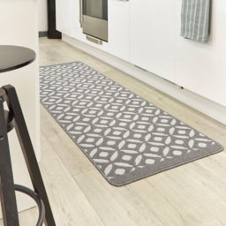 My Mat Silver Crescent Stain Resistant Runner 67 x 200cm - Size: 67 x 200 x 2cm - grey - Wilko - thumbnail 3