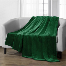 Velosso Emerald Green Mink Throw 150 x 200cm - Size: 150 x 200 x 1cm - Wilko - thumbnail 3