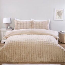 Aurora Faux Fur Duvet Set - Champagne/King - Wilko - thumbnail 1