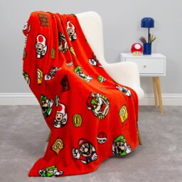 Super Mario Here We Go Again Throw Red - Wilko