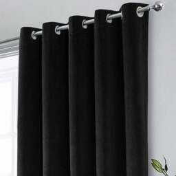 Enhanced Living Hampton Black Velvet Blackout Thermal Eyelet Curtains 168 x 229cm - Wilko - thumbnail 3