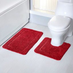 Mayfair Red Micro Fibre Bath Mat Set - Wilko - thumbnail 3