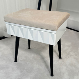 CARME Home Montana White and Black Padded Velvet Storage Stool - Size: 21 x 38 x 47cm - Wilko - thumbnail 7