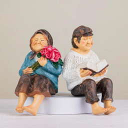 Marco Paul Light Up Solar Grandparents Statue Garden Ornament - Size: 53 x 29.6 x 20cm - Multi - Wilko - thumbnail 5