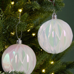 Pack of 4 Iridescent Baubles White - Jingle Bell Boogie - Wilko - thumbnail 4